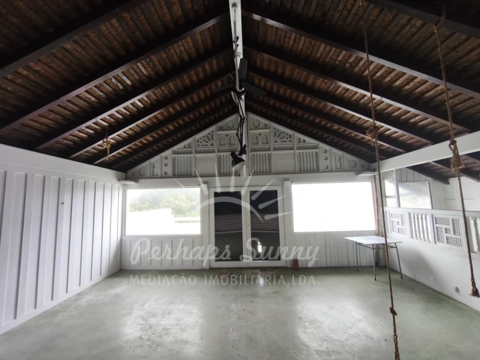 Loja para Arrendamento em Carvalhal Foto 1