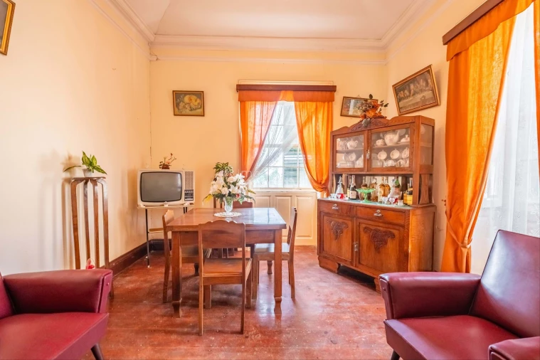 Moradia T2 para Venda em Santo Antonio Foto 5