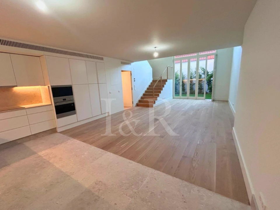 Apartamento T2 para Venda em Arroios Foto 5