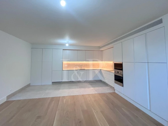 Apartamento T2 para Venda em Arroios Foto 9