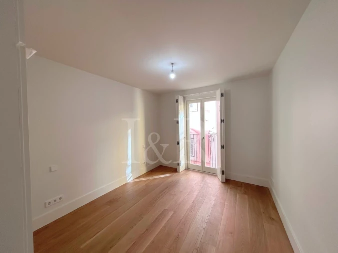 Apartamento T2 para Venda em Arroios Foto 11