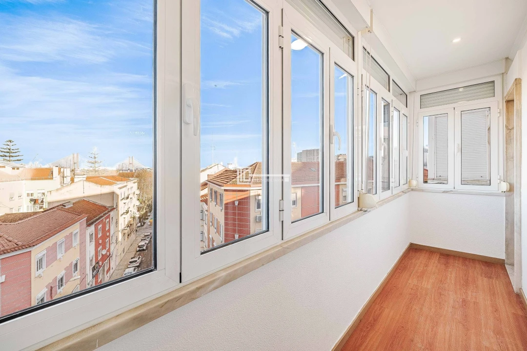 Apartamento T2 para Arrendamento em Moscavide e Portela Foto 13