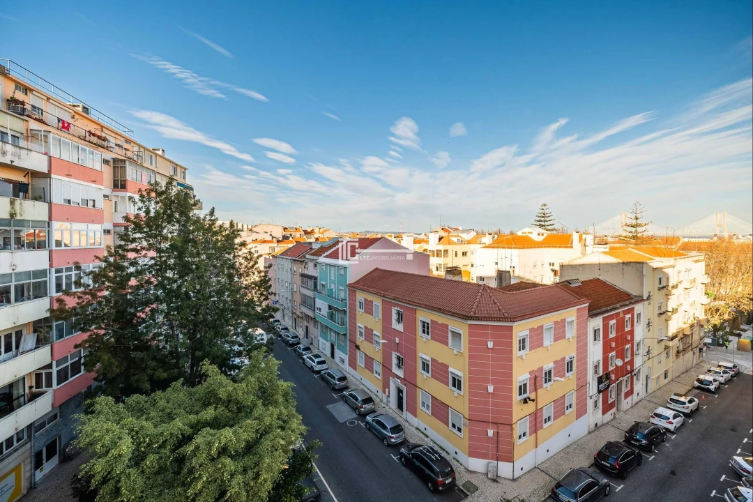 Apartamento T2 para Arrendamento em Moscavide e Portela Foto 11