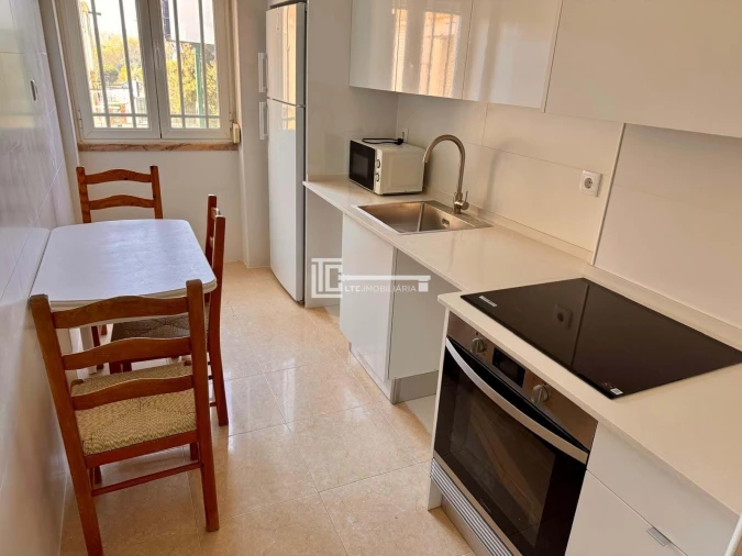 Apartamento T2 para Arrendamento em Moscavide e Portela Foto 32