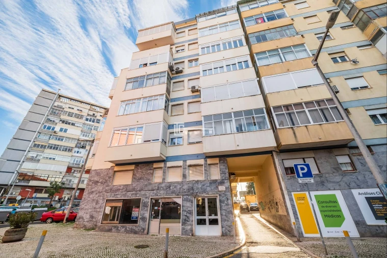 Apartamento T2 para Arrendamento em Moscavide e Portela Foto 2
