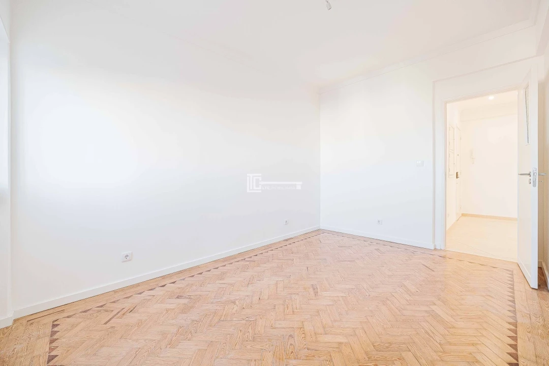 Apartamento T2 para Arrendamento em Moscavide e Portela Foto 9