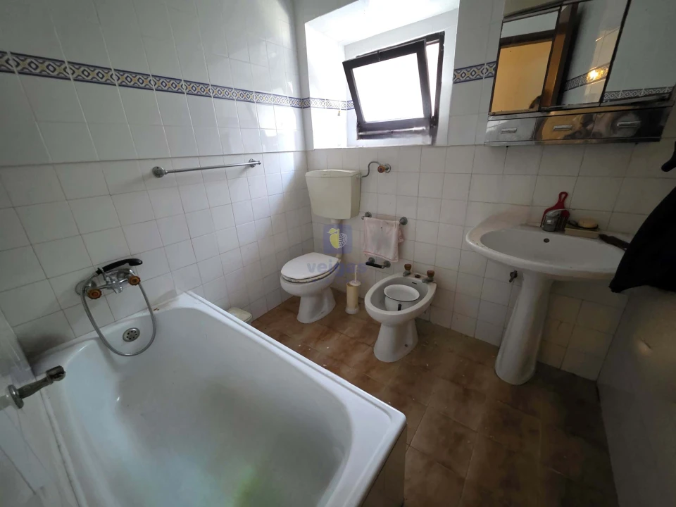 Moradia T3 para Venda em Alvorninha Foto 18