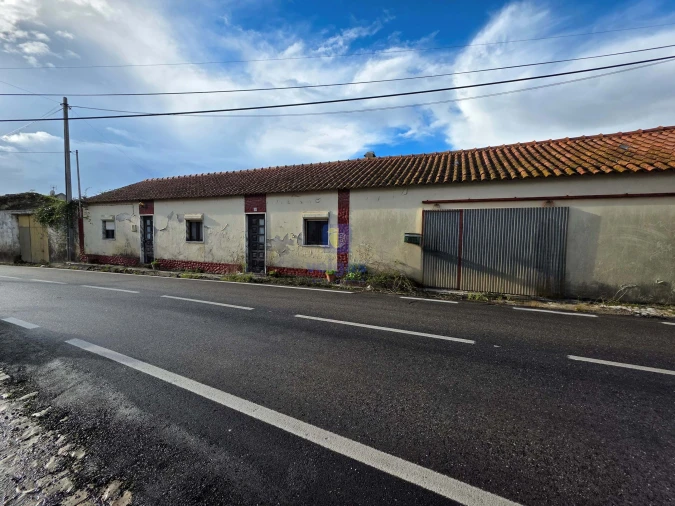 Moradia T3 para Venda em Alvorninha Foto 1