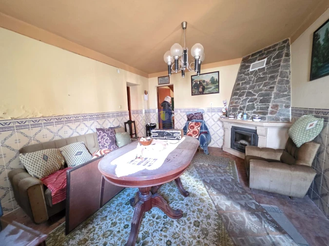 Moradia T3 para Venda em Alvorninha Foto 10