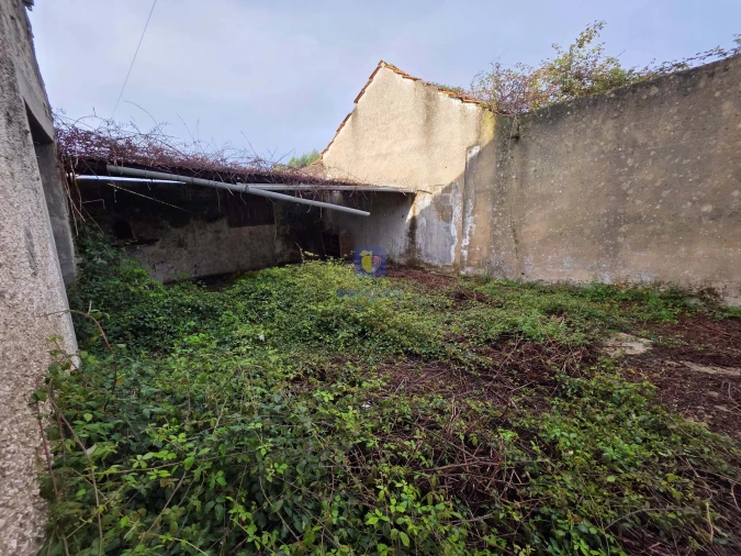 Moradia T4 para Venda em Alvorninha Foto 14