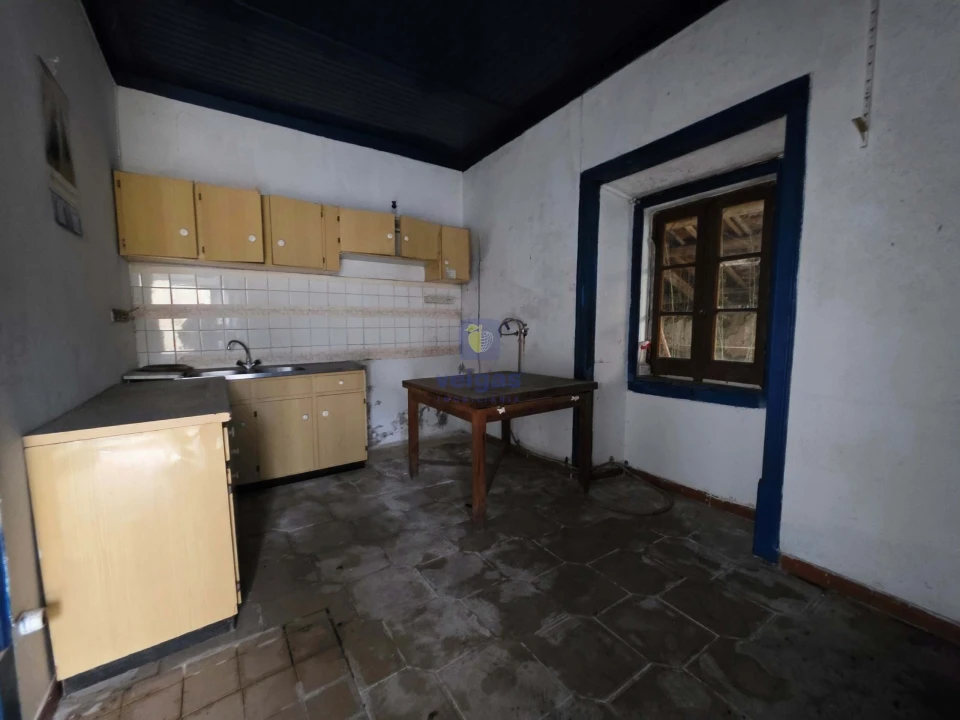 Moradia T4 para Venda em Alvorninha Foto 10