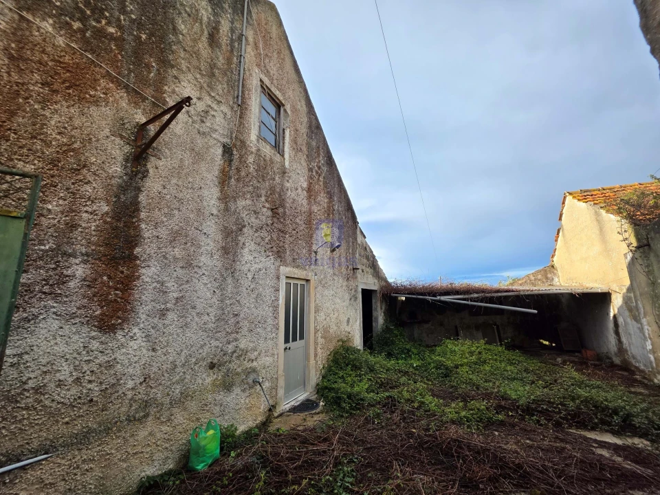 Moradia T4 para Venda em Alvorninha Foto 16