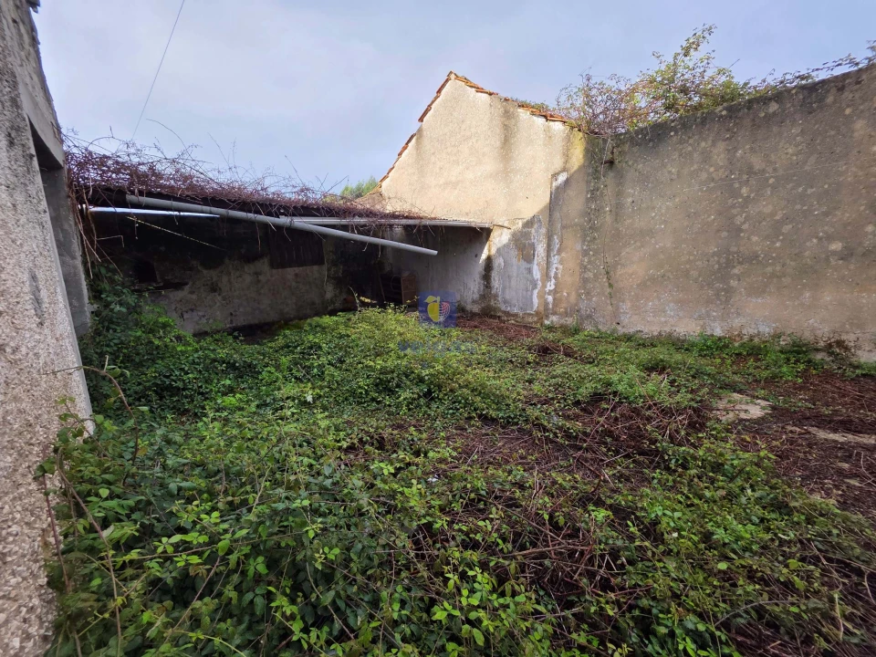 Moradia T4 para Venda em Alvorninha Foto 14