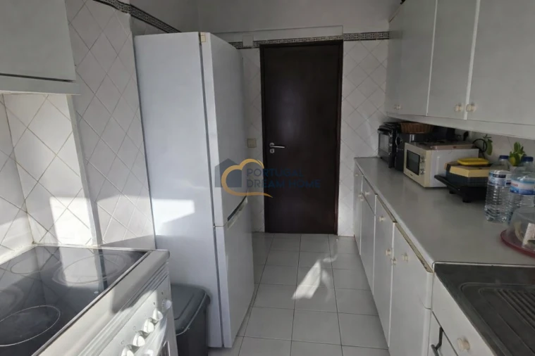 Apartamento T2 para Venda em Quarteira Foto 7