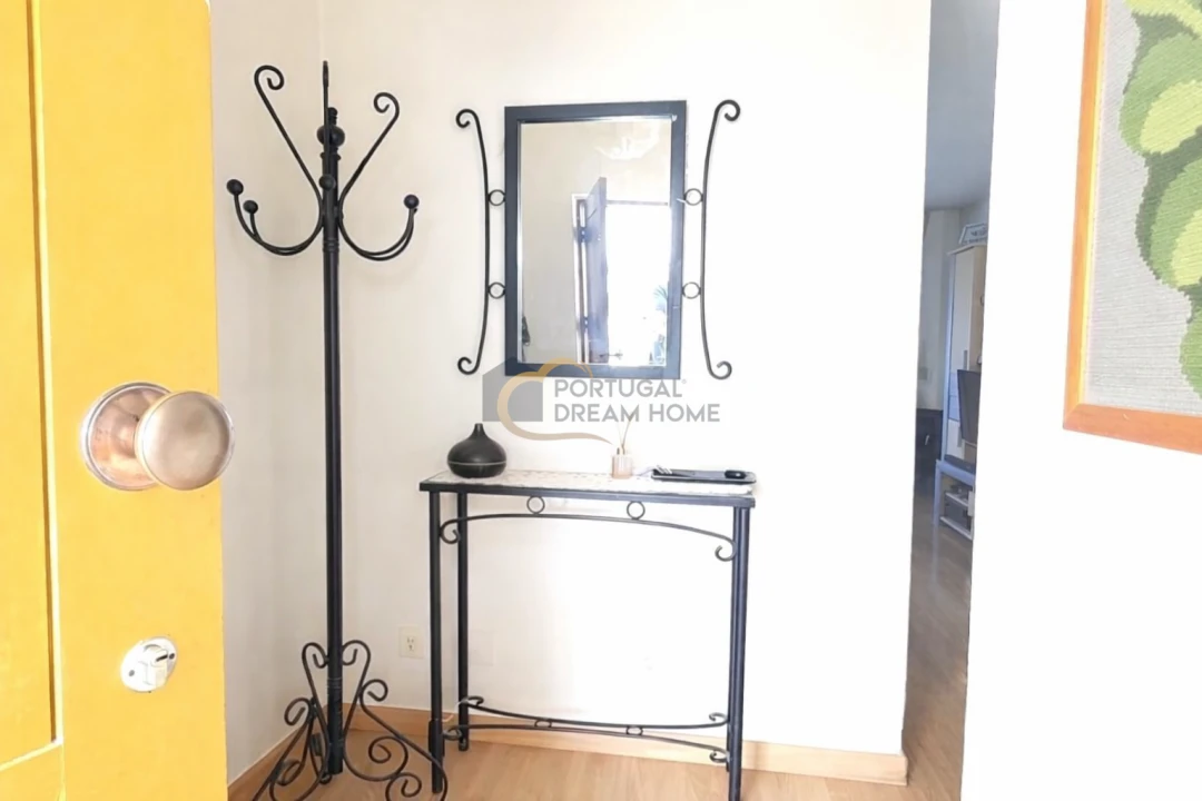 Apartamento T2 para Venda em Quarteira Foto 3