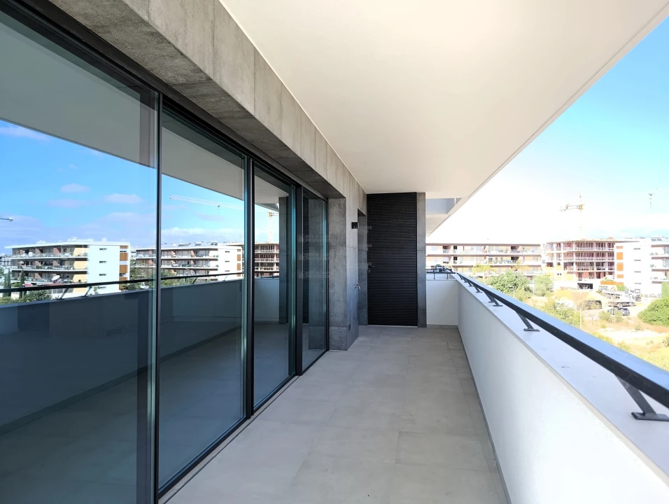 Apartamento T3 para Venda em Portimão Foto 16