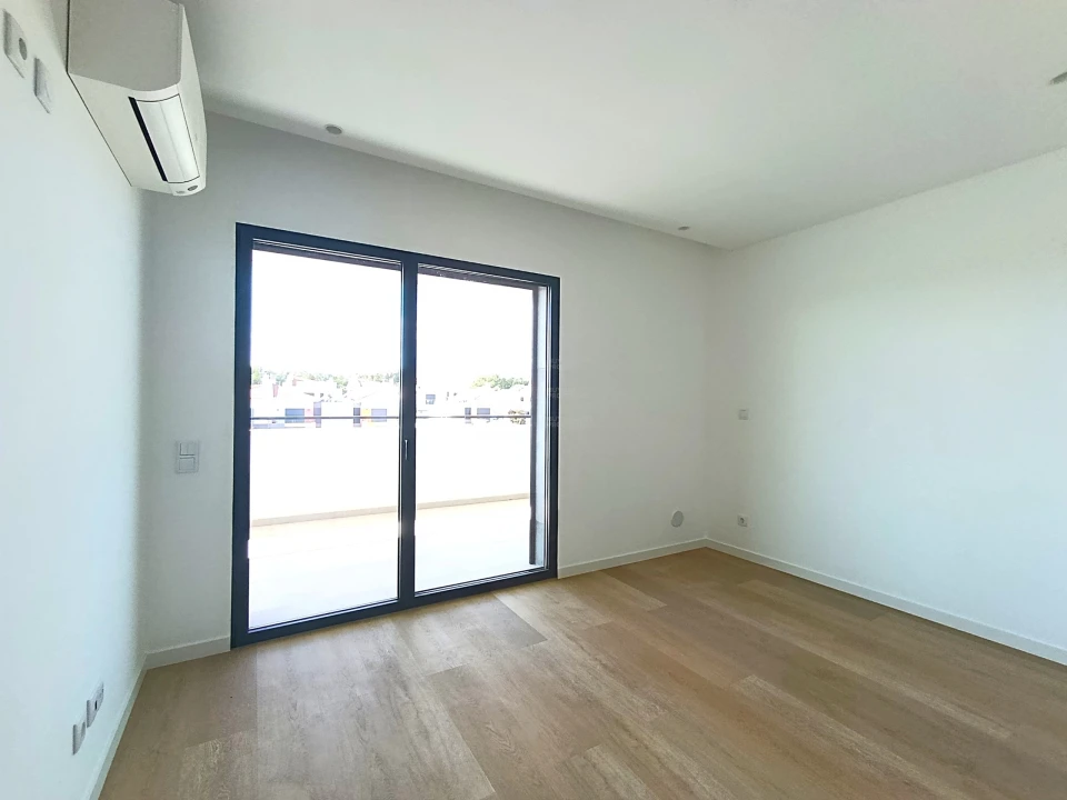 Apartamento T3 para Venda em Portimão Foto 12