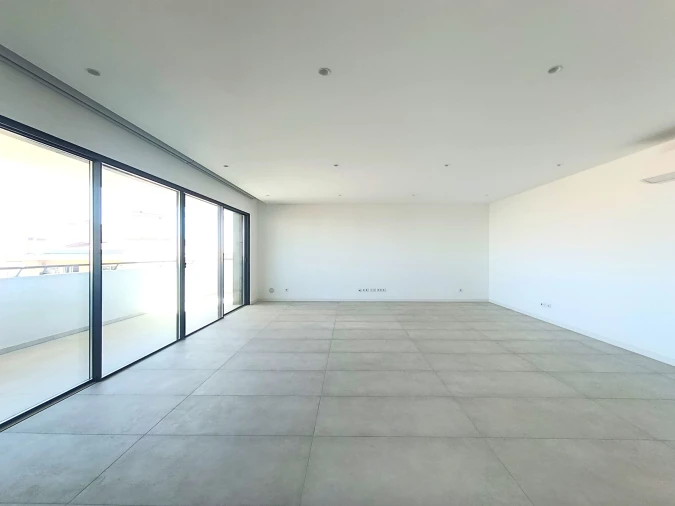 Apartamento T3 para Venda em Portimão Foto 6