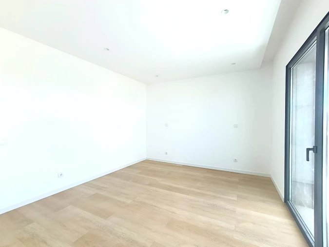 Apartamento T3 para Venda em Portimão Foto 8