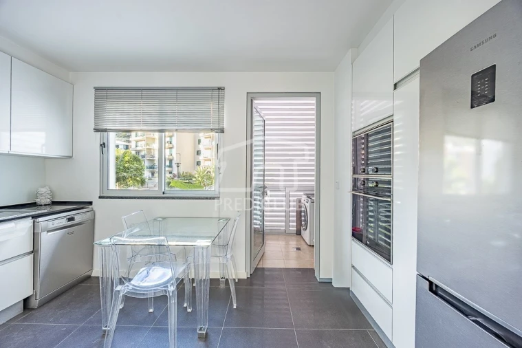 Apartamento T2 para Venda em São Martinho Foto 11