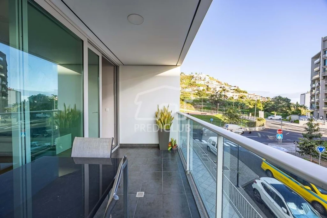 Apartamento T2 para Venda em São Martinho Foto 2