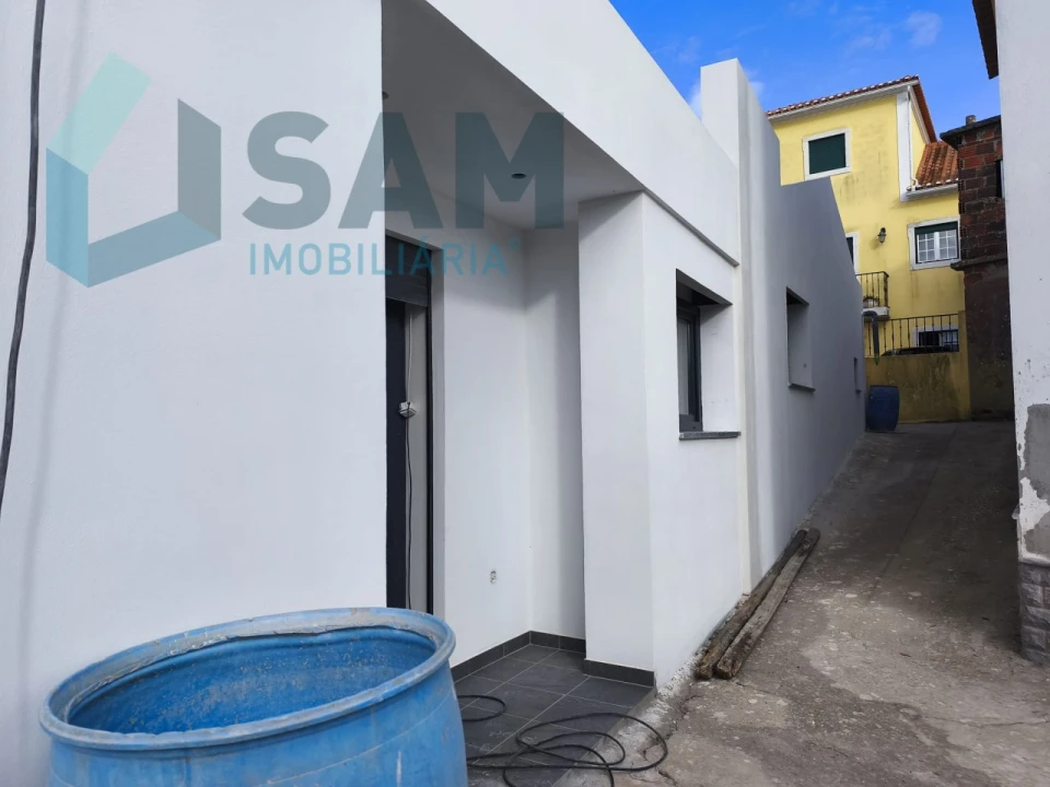 Moradia T2 para Venda em Santa Maria, São Pedro e Matacães Foto 4