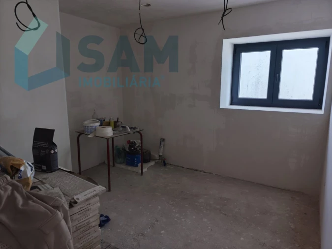 Moradia T2 para Venda em Santa Maria, São Pedro e Matacães Foto 9