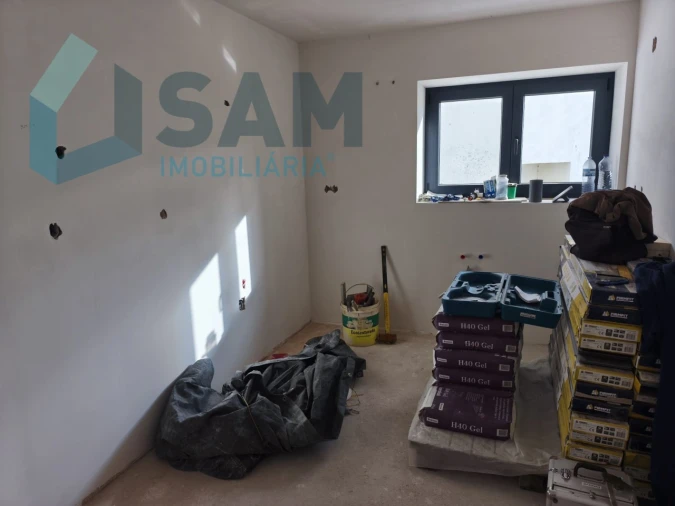 Moradia T2 para Venda em Santa Maria, São Pedro e Matacães Foto 6