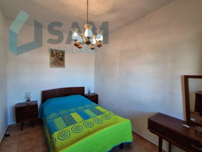 Moradia T4 para Venda em São Bartolomeu de Messines Foto 9