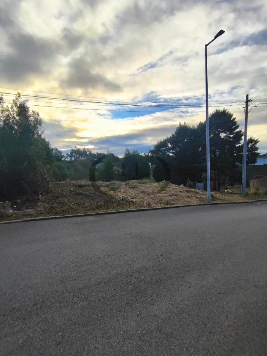 Terreno para Venda em Grijó e Sermonde