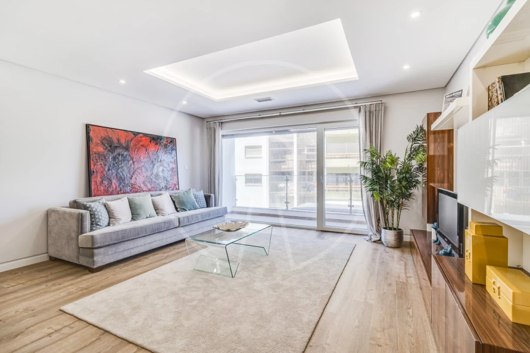 Apartamento T3 para Venda em Carcavelos e Parede Foto 4