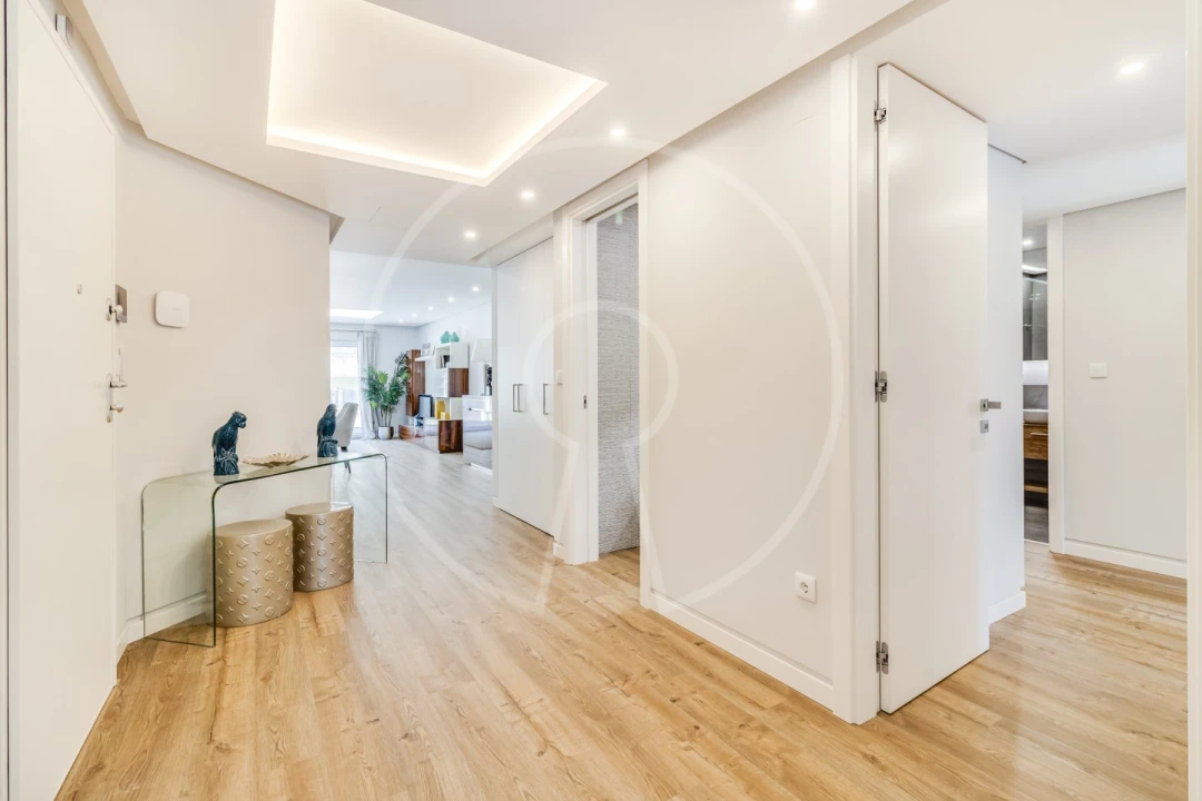 Apartamento T3 para Venda em Carcavelos e Parede Foto 5