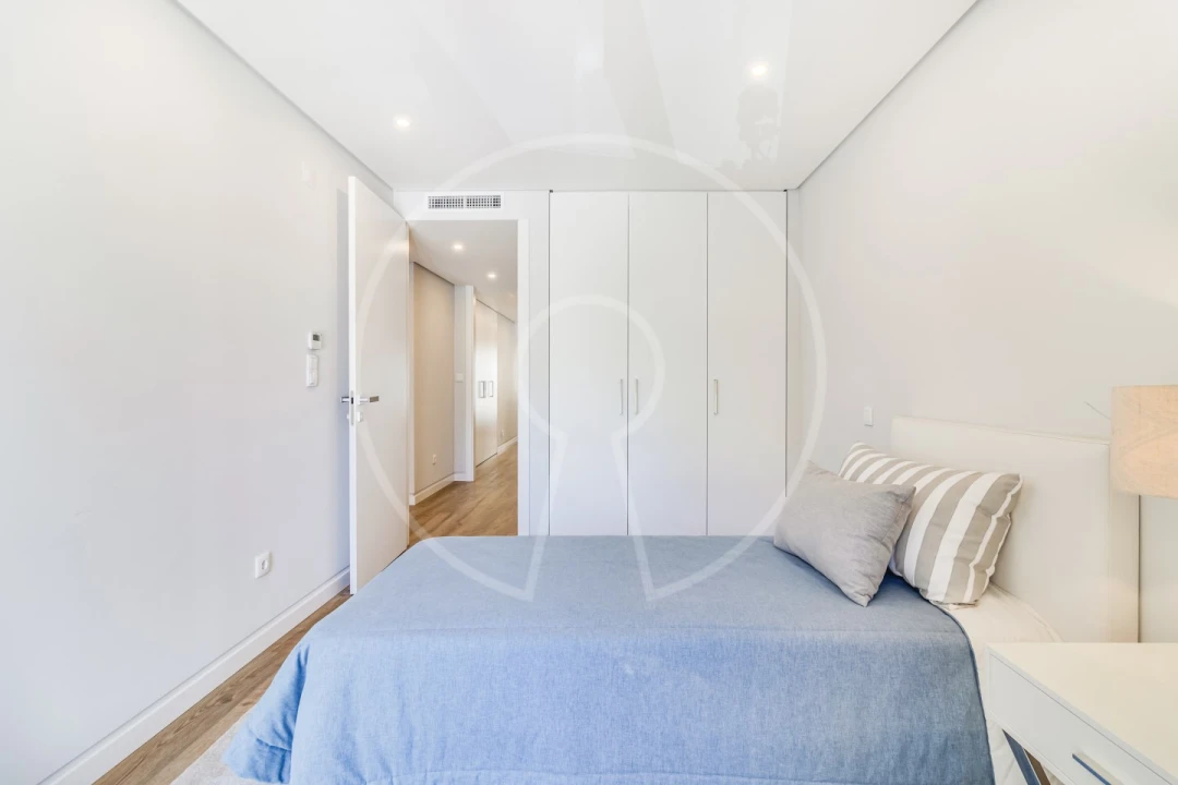 Apartamento T3 para Venda em Carcavelos e Parede Foto 8