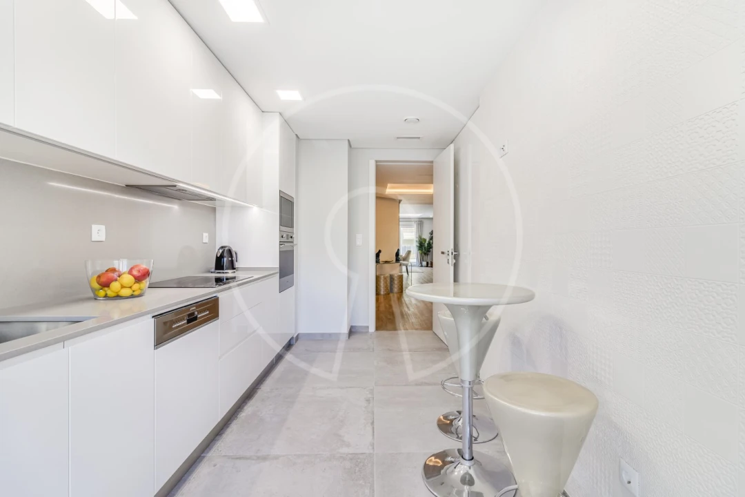 Apartamento T3 para Venda em Carcavelos e Parede Foto 18