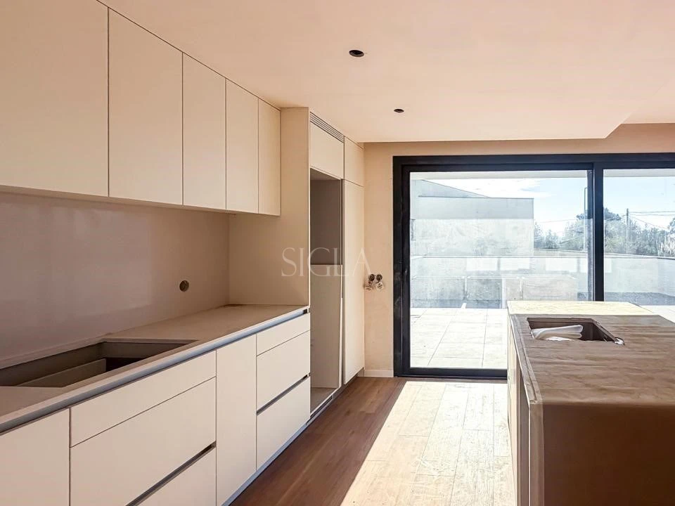 Moradia T3 para Venda em Madalena Foto 6