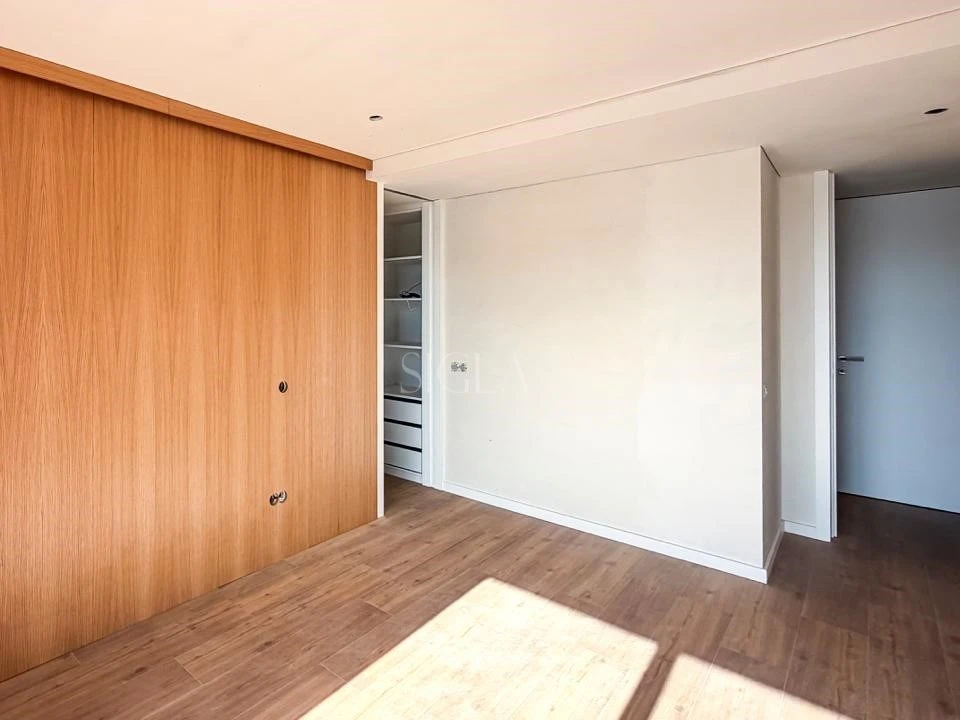 Moradia T3 para Venda em Madalena Foto 8