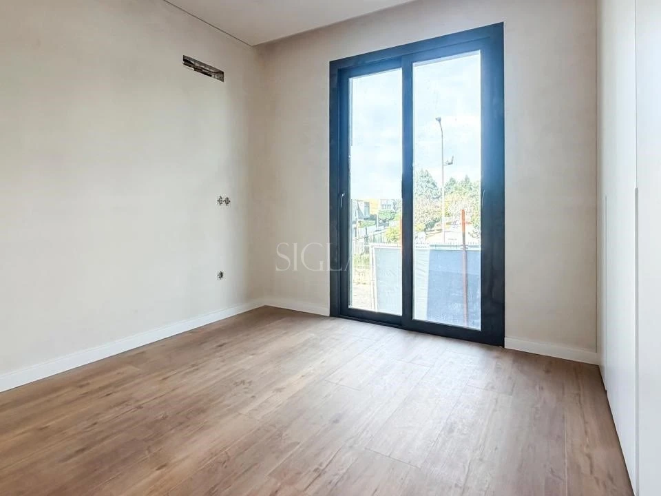 Moradia T3 para Venda em Madalena Foto 9