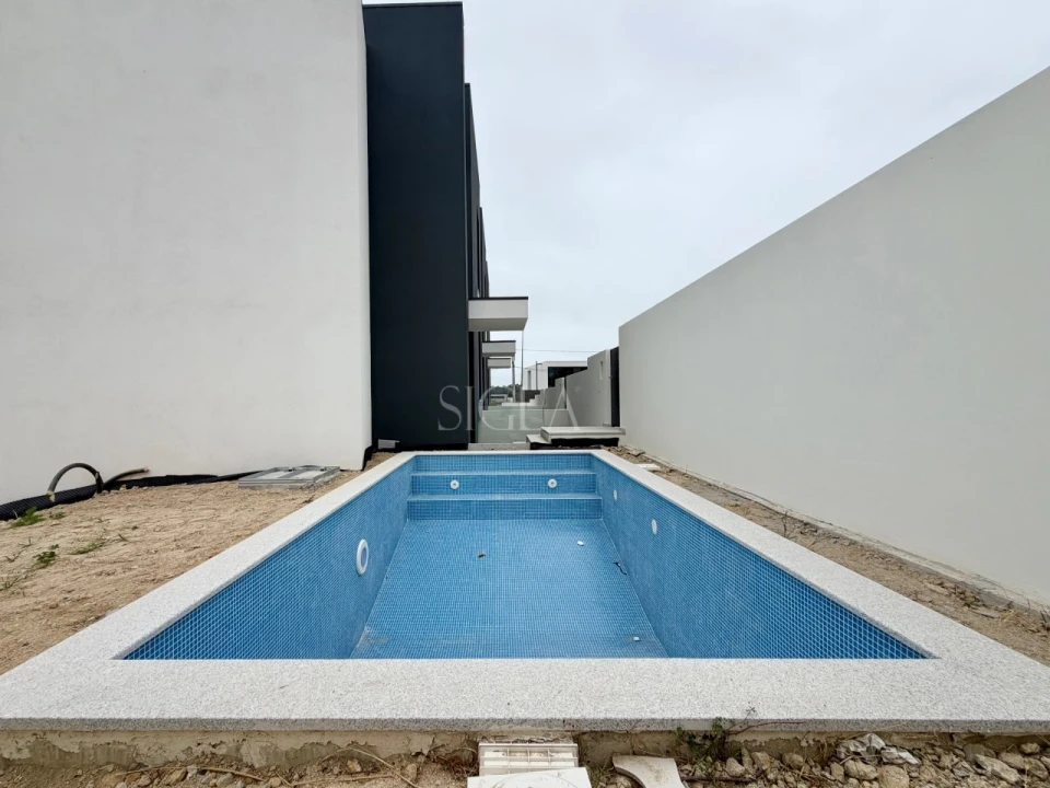 Moradia T3 para Venda em Madalena Foto 5