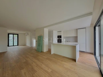 Moradia T3 para Venda em Madalena