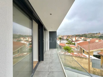 Moradia T3 para Venda em Madalena