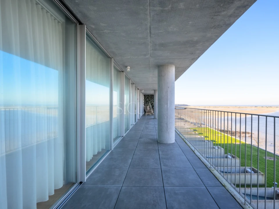 Apartamento T4 para Arrendamento em Canidelo Foto 2