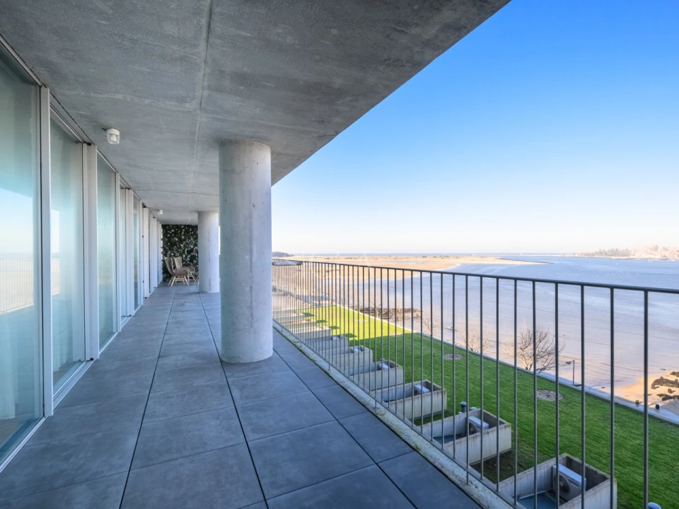 Apartamento T4 para Arrendamento em Canidelo Foto 1