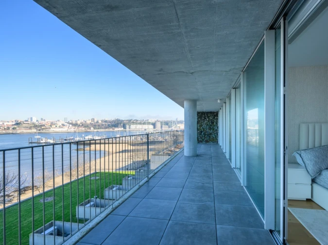 Apartamento T4 para Arrendamento em Canidelo Foto 3