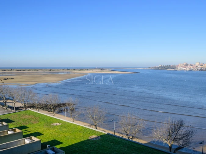 Apartamento T4 para Arrendamento em Canidelo Foto 8