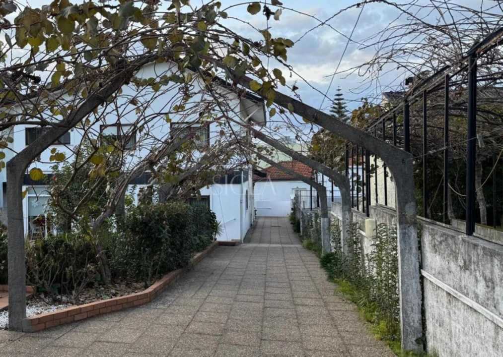 Moradia T4 para Venda em Santa Marinha e São Pedro da Afurada Foto 11