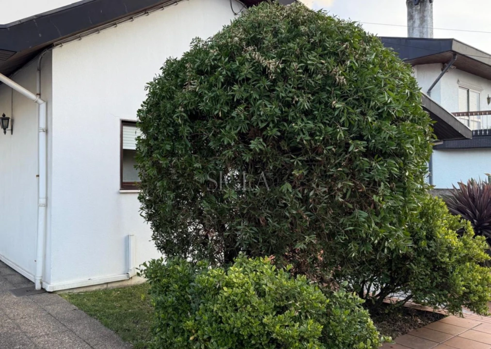 Moradia T4 para Venda em Santa Marinha e São Pedro da Afurada Foto 16