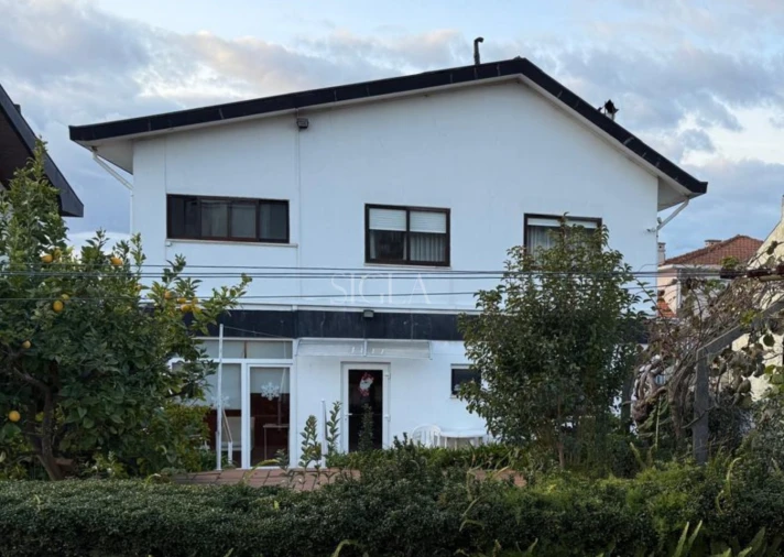 Moradia T4 para Venda em Santa Marinha e São Pedro da Afurada Foto 9