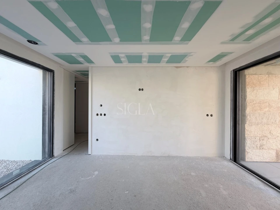 Moradia T4 para Venda em São Felix da Marinha Foto 16