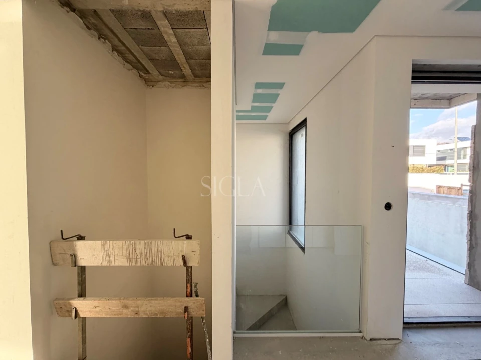 Moradia T4 para Venda em São Felix da Marinha Foto 27