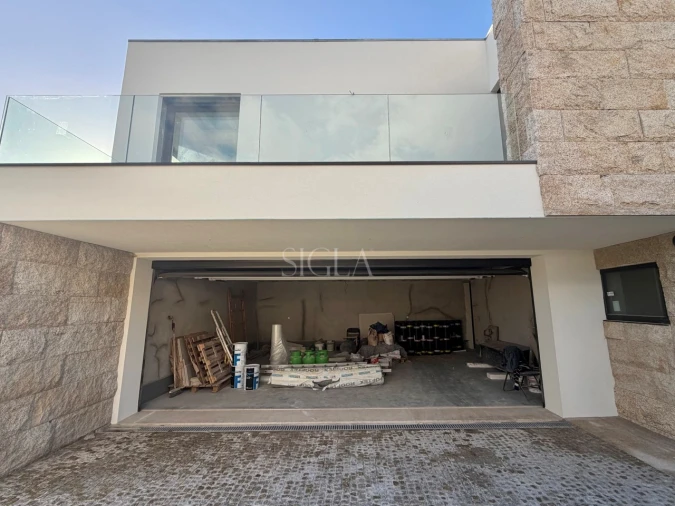 Moradia T4 para Venda em São Felix da Marinha Foto 26